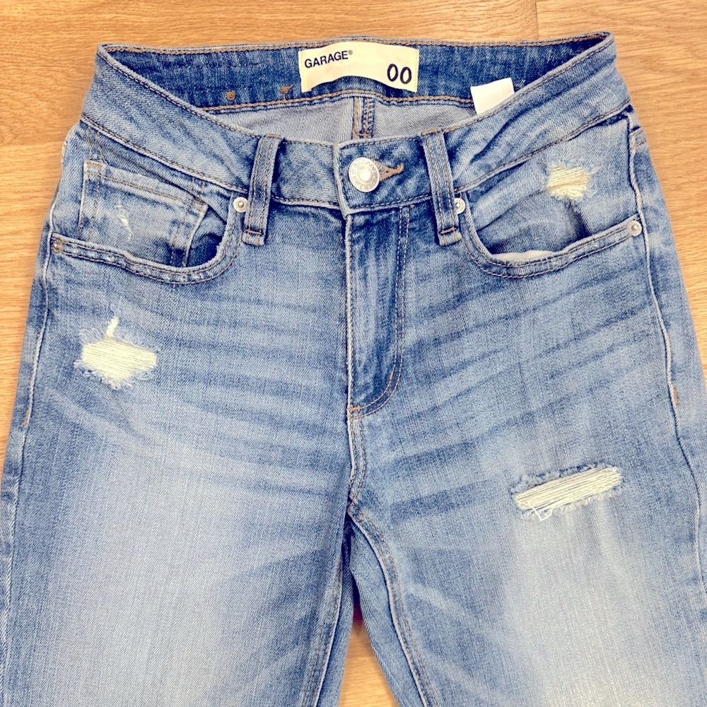 Garage Women's Light Blue Distressed Straight Leg Jeans